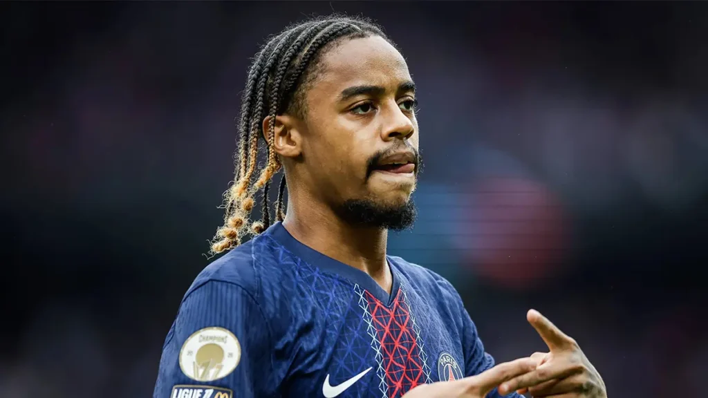 Bradley Barcola joueur du PSG