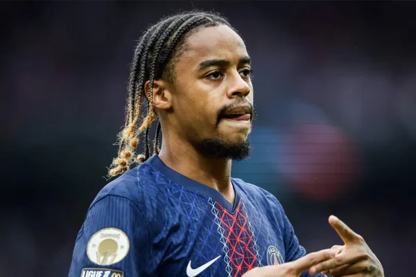 Bradley Barcola joueur du PSG