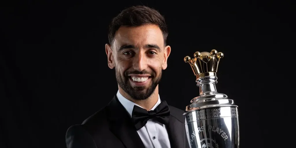 Bruno Fernandes élu meilleur joueur de Premier League 2025/2026