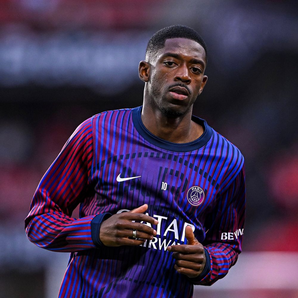 Ousmane Dembélé avec le maillot du PSG, forfait face à Lille