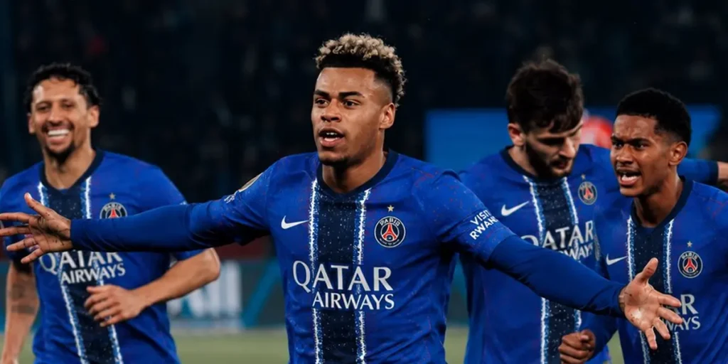 Le maillot du PSG pour la saison 2027/2028