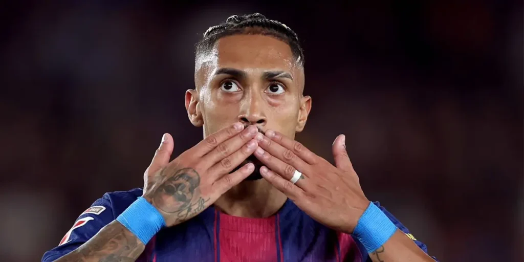 Raphinha et Fermín López, buteurs du Barça leader de Liga